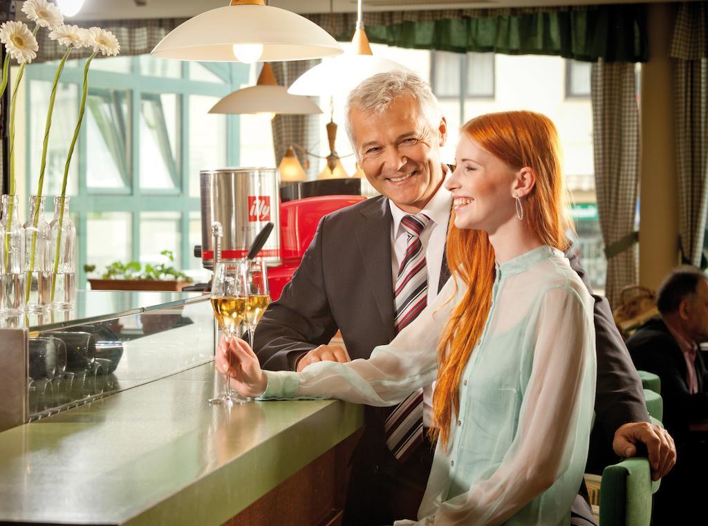 Hotel Restaurant Florianihof มาทเทอร์บวร์ก ภายนอก รูปภาพ
